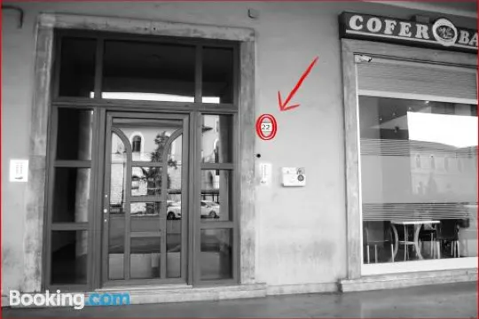 Mee Bed and Breakfast - Housity