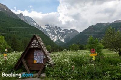 Other Le Refuge de Serre-Chevalier, Dans un Esprit Chalet, Commune de Le Monêtier-Les-Bains Photo