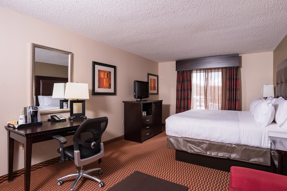 Holiday Inn Express Newington - Hartford, an Ihg Hotel