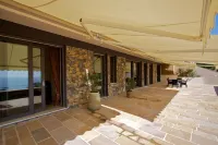 Miramare Apartments&Suites