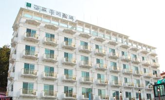 Gyeongpo Emerald Beach Hotel