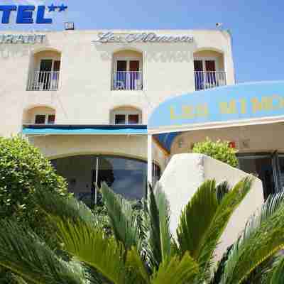 Les Mimosas Hotel Exterior