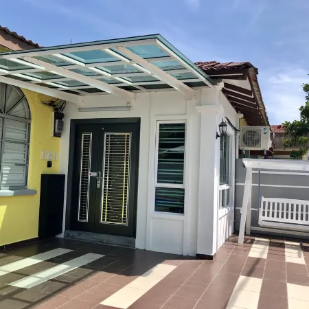 H&H 1 by H&H Leisure Guest House