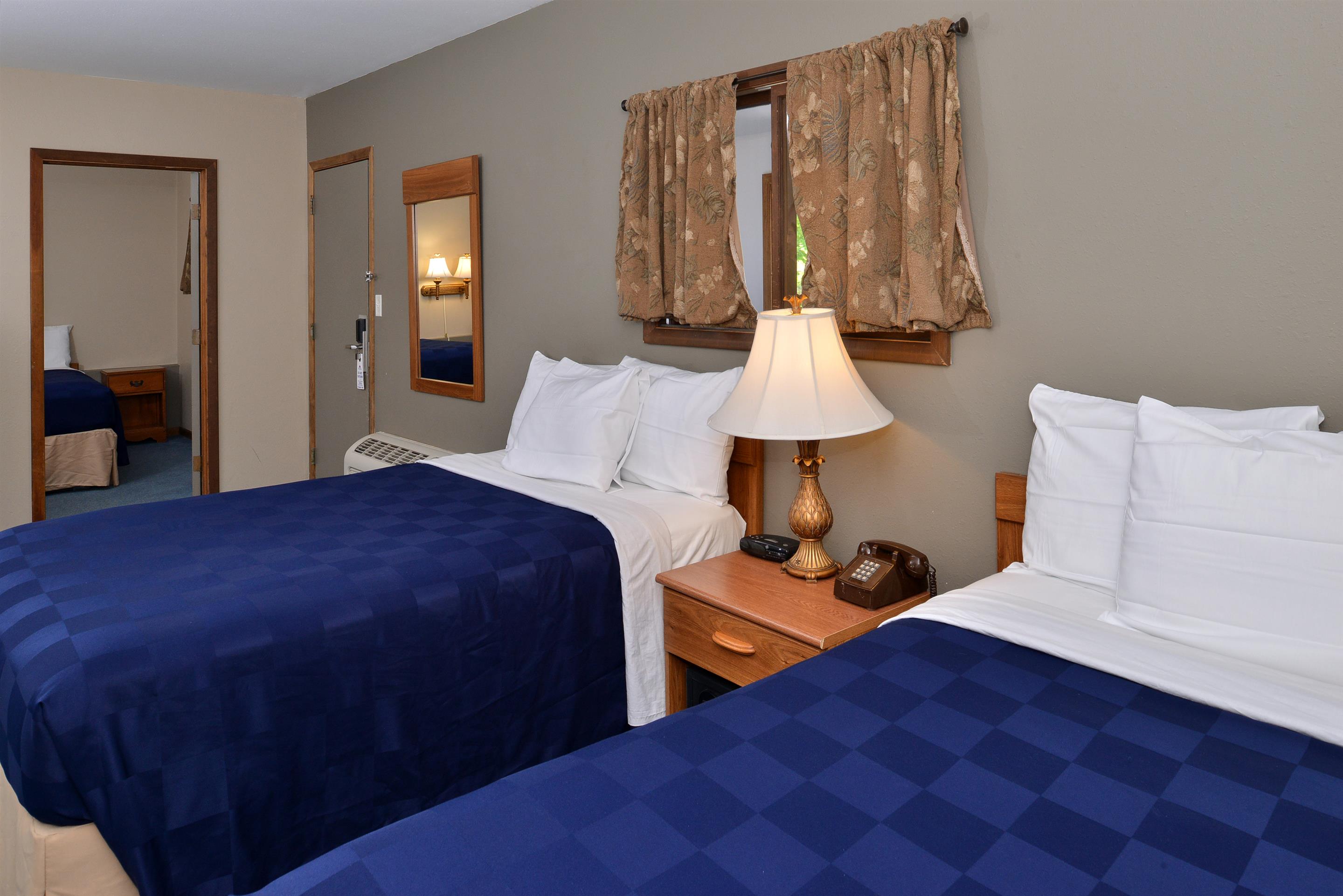 Americas Best Value Inn Marquette