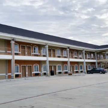 Studio 6 Beeville, TX