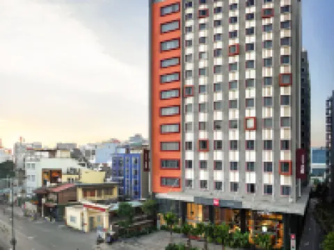 Ibis Saigon Airport Hotels near Ga Gò Vấp