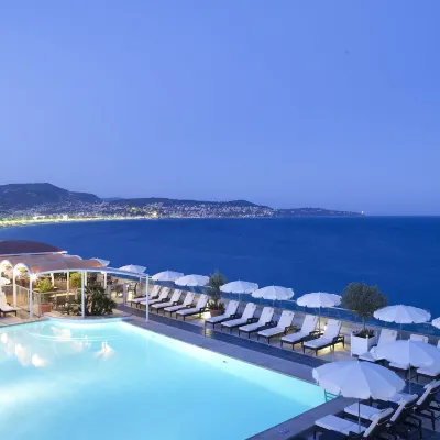 Radisson Blu Hotel, Nice Hotels near Fabron
