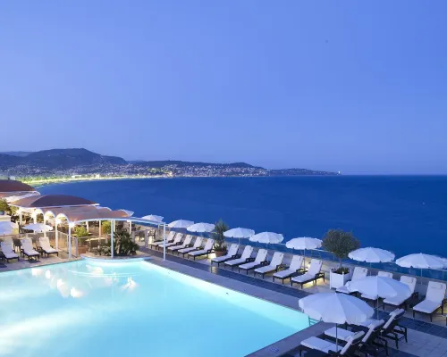 Radisson Blu Hotel, Nice Отели рядом с достопримечательностью «Опера Ницы»