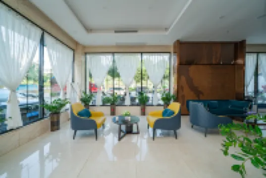 โรงแรมเยสเต (สะพานจูโจว ไป่เซ่อ โรงเรียนมัธยมหมายเลข 5)