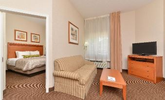 Candlewood Suites Winchester