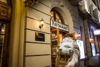 Riverside Hotel In Saigon Hotels near Thu Thiem Parish