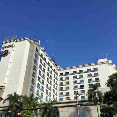 Grand Mercure Medan Angkasa Hotel Exterior