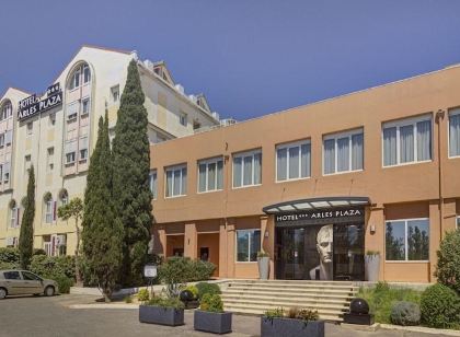 Hotel Arles Plaza