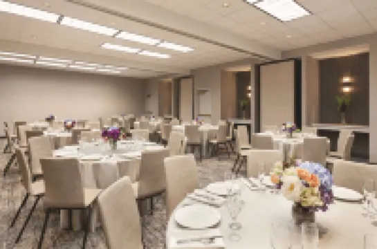 Radisson Hotel Sunnyvale - Silicon Valley