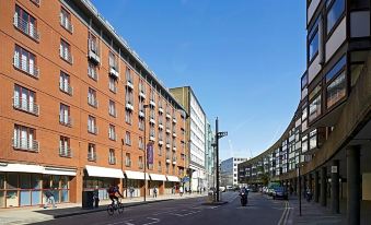 1. Citadine..