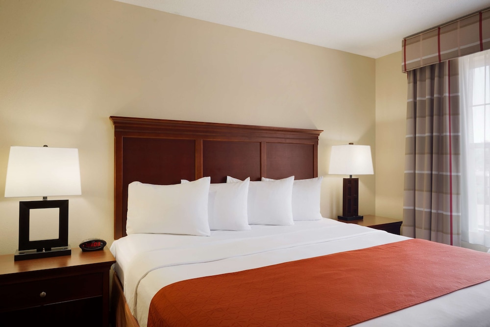 Country Inn & Suites by Radisson, Macedonia, Oh