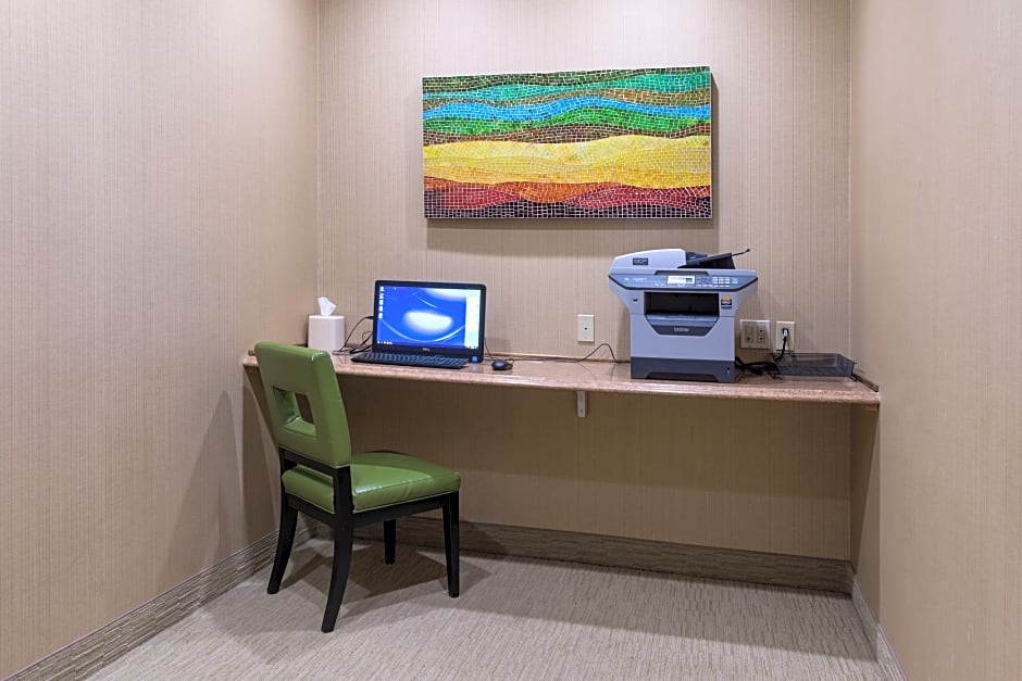 Holiday Inn Express Newington - Hartford, an Ihg Hotel