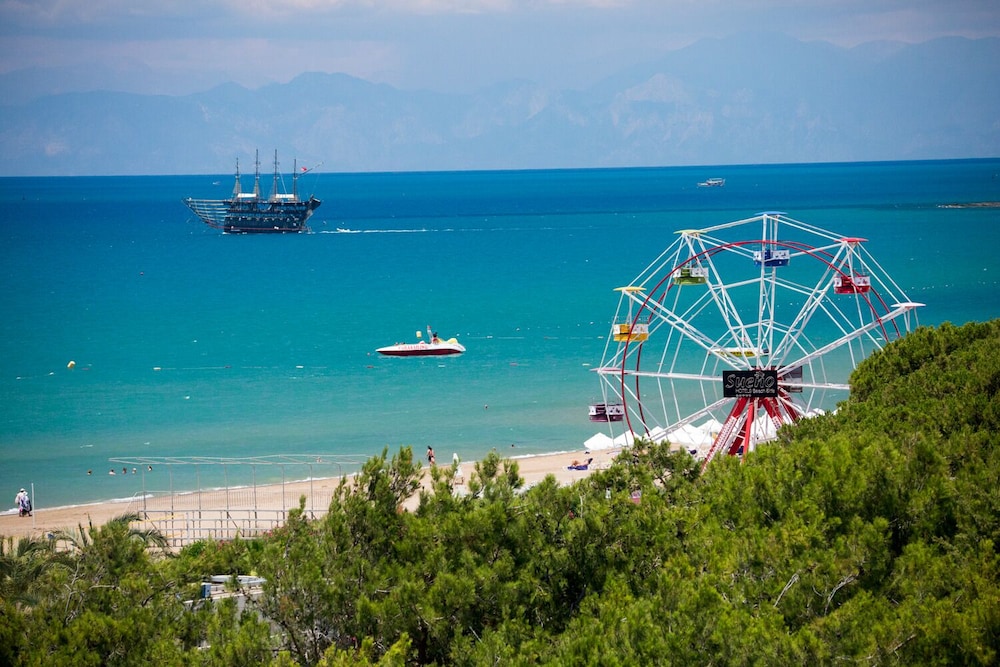 Sueno Hotels Beach Side