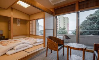 ATAMI KAKUREZATO(Atami Retreat)