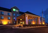 Holiday Inn Express & Suites Pleasant Prairie / Kenosha Hotels in Kenosha