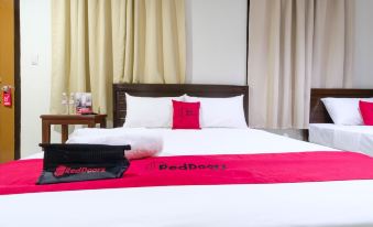 Arzo Hotel Grand Lodge