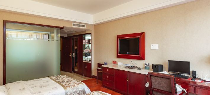 Xingkai Garden Hotel Hotel di Panzhou