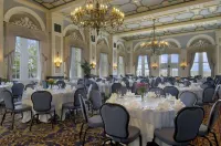 Fairmont Hotel Macdonald