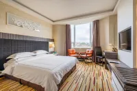 Promenade Hotel Kota Kinabalu Отели рядом с достопримечательностью «Башенные часы Аткинсона»
