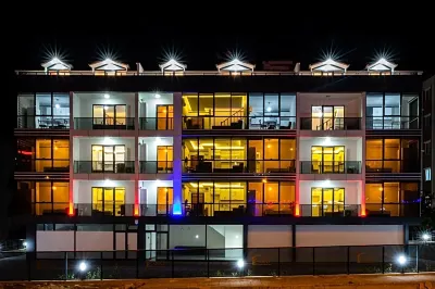 Araz Suit Hotels in Guzelyali Yali Mahallesi