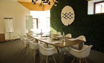Riviera Wellness Resort Hotel