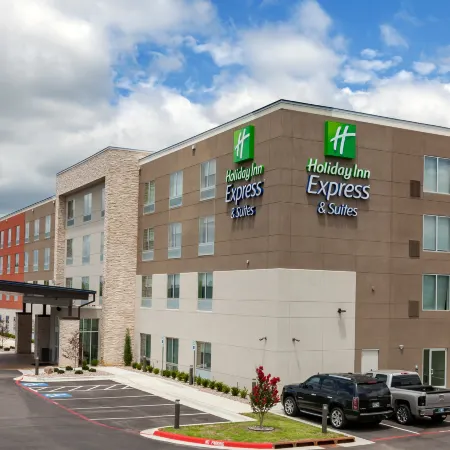Holiday Inn Express & Suites TULSA SOUTH - WOODLAND HILLS by IHG Отели в г. Талса