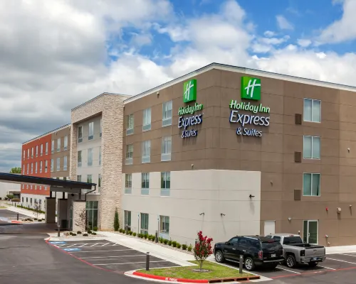Holiday Inn Express & Suites TULSA SOUTH - WOODLAND HILLS by IHG Hotels in Tulsa