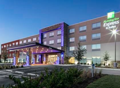 Holiday Inn Express & Suites Wilmington West - Medical Park