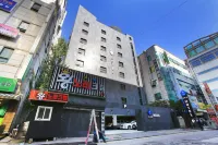 Ilsan Rateuri Hotels in Goyang-si