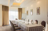 Elements Kirov Hotel  (Элементс Киров Отель)