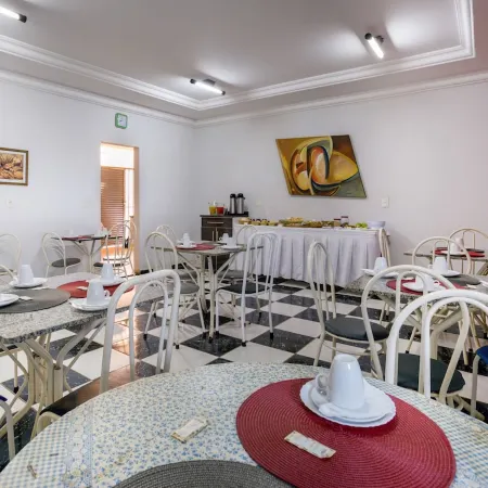 Hotel Rio Verde