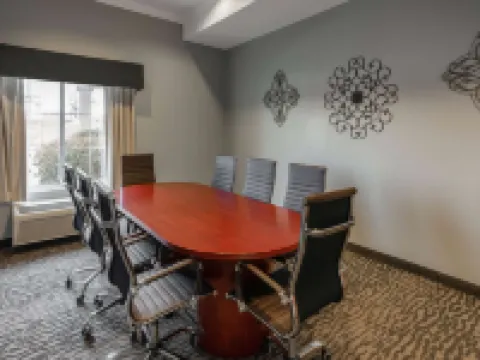 La Quinta Inn & Suites by Wyndham Loveland/Estes Park Hotels in Loveland