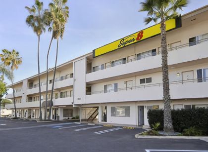 Super 8 by Wyndham Santa Barbara/Goleta