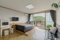Daebudo Beautiful Pension Hotels in Ongjin-gun
