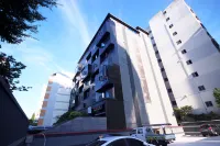 The Zenith Hotel Hotels near Jang-Yusa