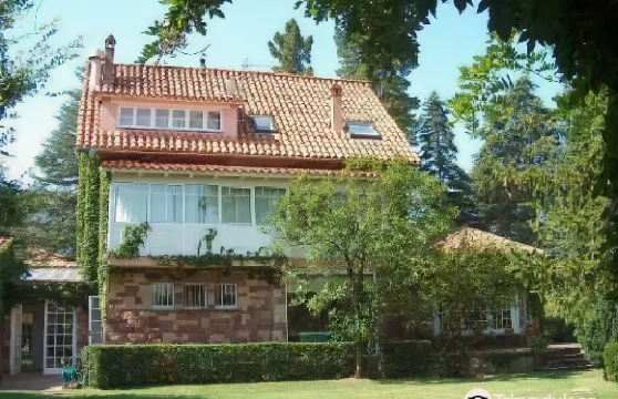 夏勒特克羅米娜酒店