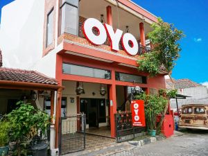 OYO 465 Alam Citra Bed & Breakfast