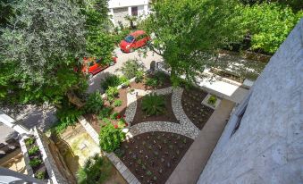 Apartments Calenic - Housity