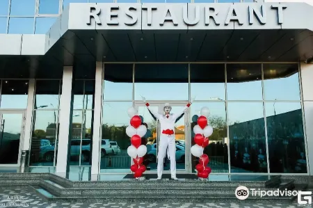 Ресторанно-гостиничный комплекс "CRYSTAL"