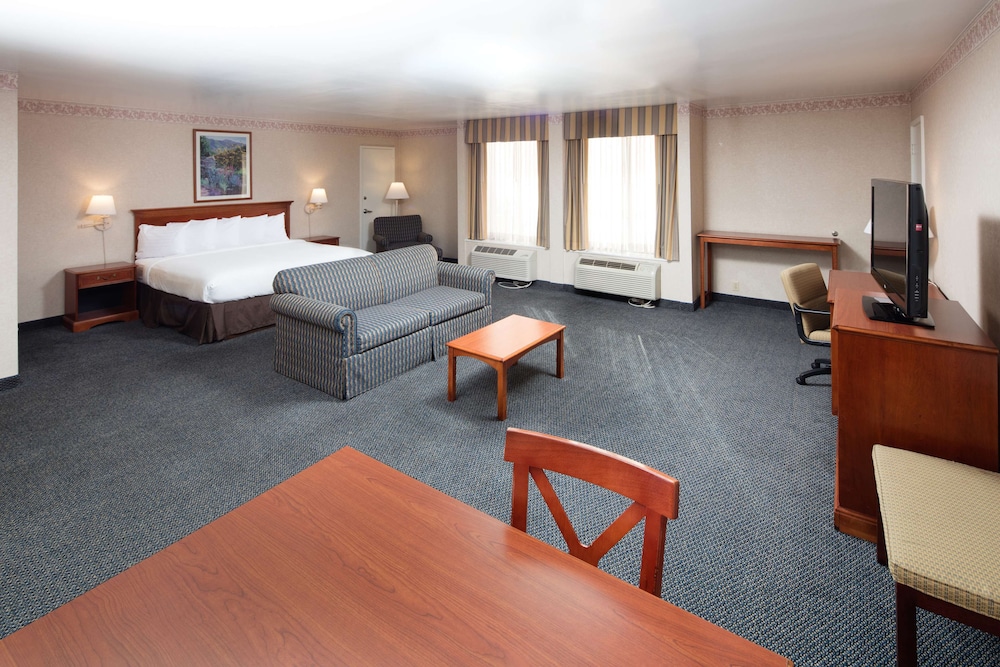 Red Lion Hotel & Conference Center Seattle Renton