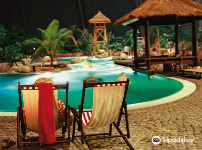 Tropical Islands Hotels in Гальбе