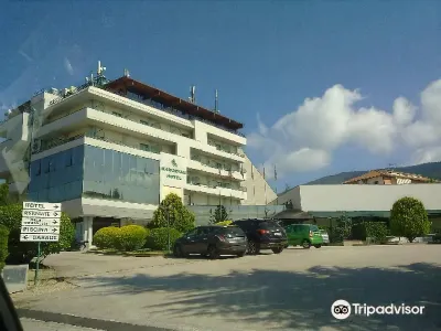 Canadian Hotel Hotels in Л'Аквіла