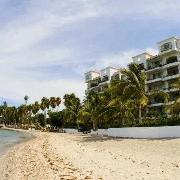 La Concha Beach Hotel & Club