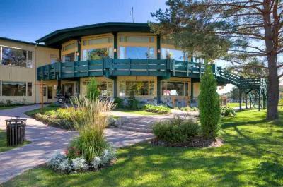 Le Manoir du Lac DeLage Hotels in La Jacques-Cartier Regional County Municipality