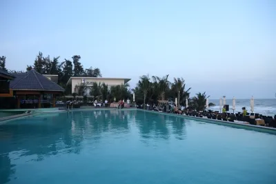 Villa Del Sol Beach Resort & Spa Các khách sạn gần Bikini Beach
